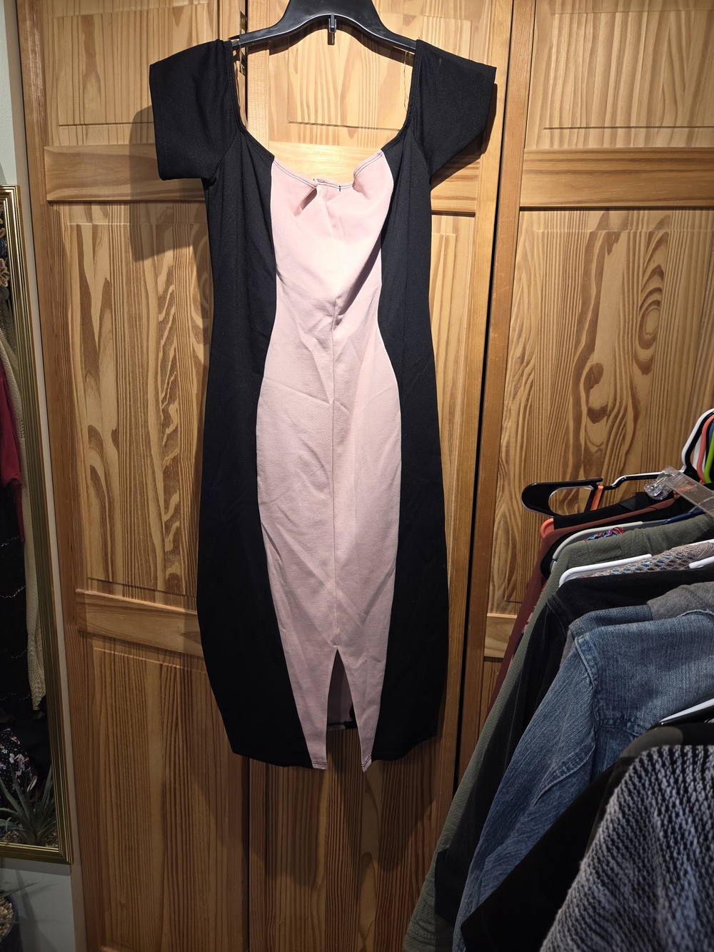 Black & Blush Pink Colorblock Sheath Dress Off The Shoulder - Picture 2 of 4
